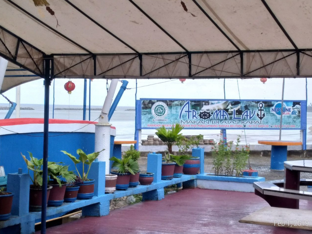 Aroma Laut Restaurant Pulau Bangka